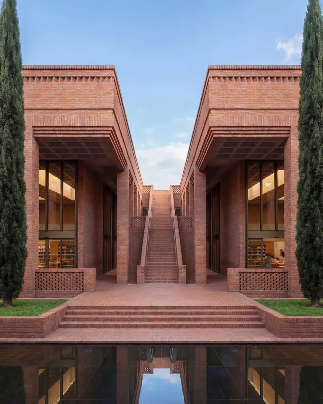 L’Ateneu del Poblenou, a civic building proposal in brick