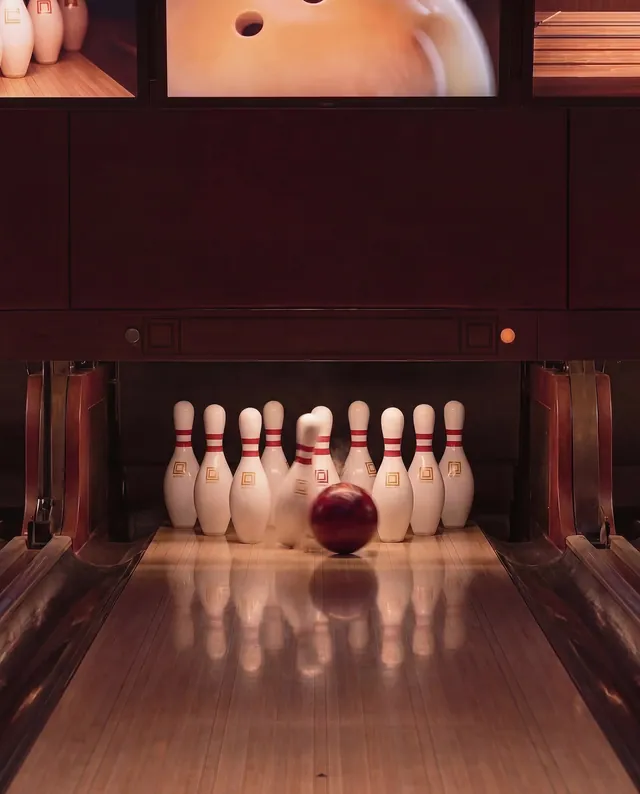 Lucky Strike, view 4